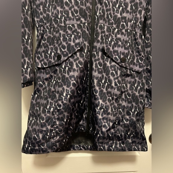 Lucky Brand Premium Performance Waterproof Long Leopard Print Anorak Size Small - Picture 9 of 16